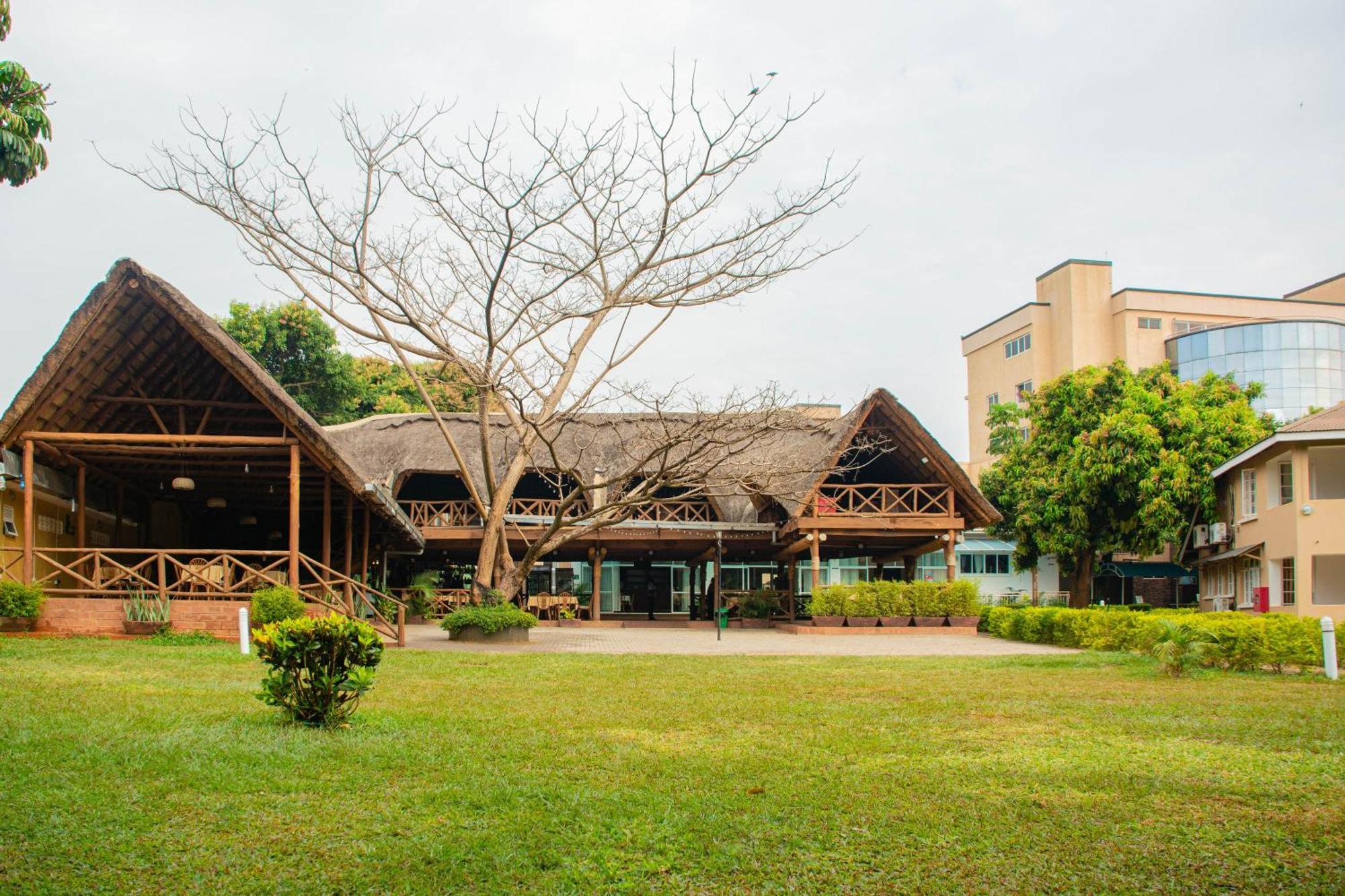 Bomah Hotel Limited Gulu エクステリア 写真