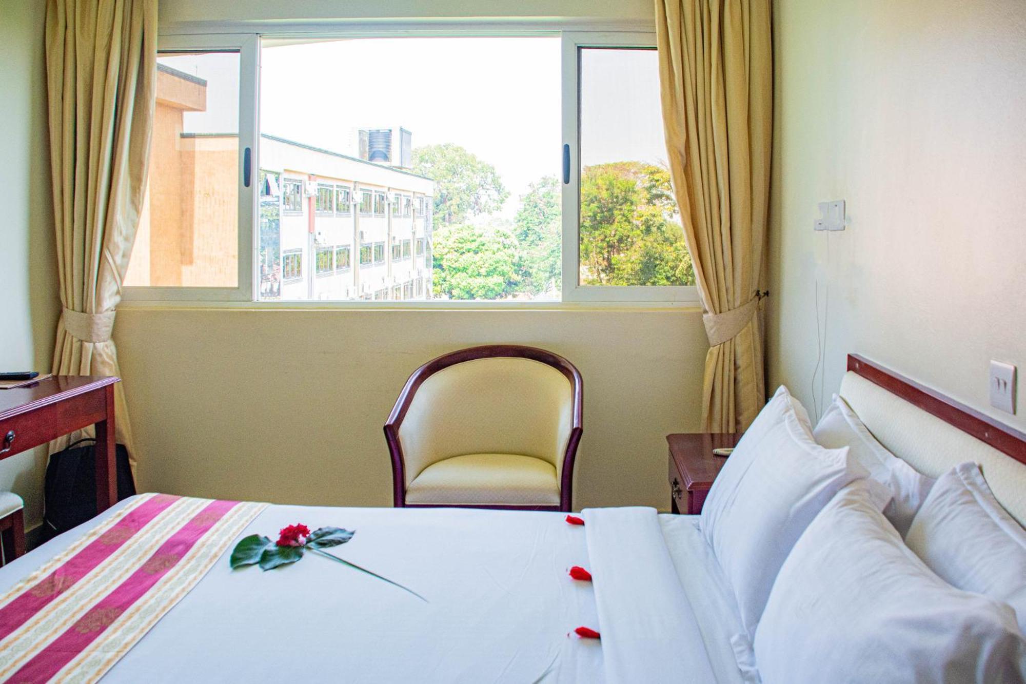 Bomah Hotel Limited Gulu エクステリア 写真